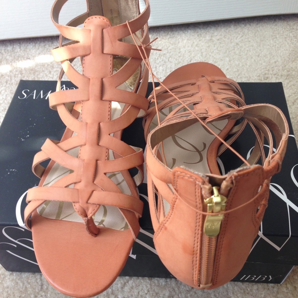 NEW Sam & Libby Gladiator Sandals Sz. 6 Nude